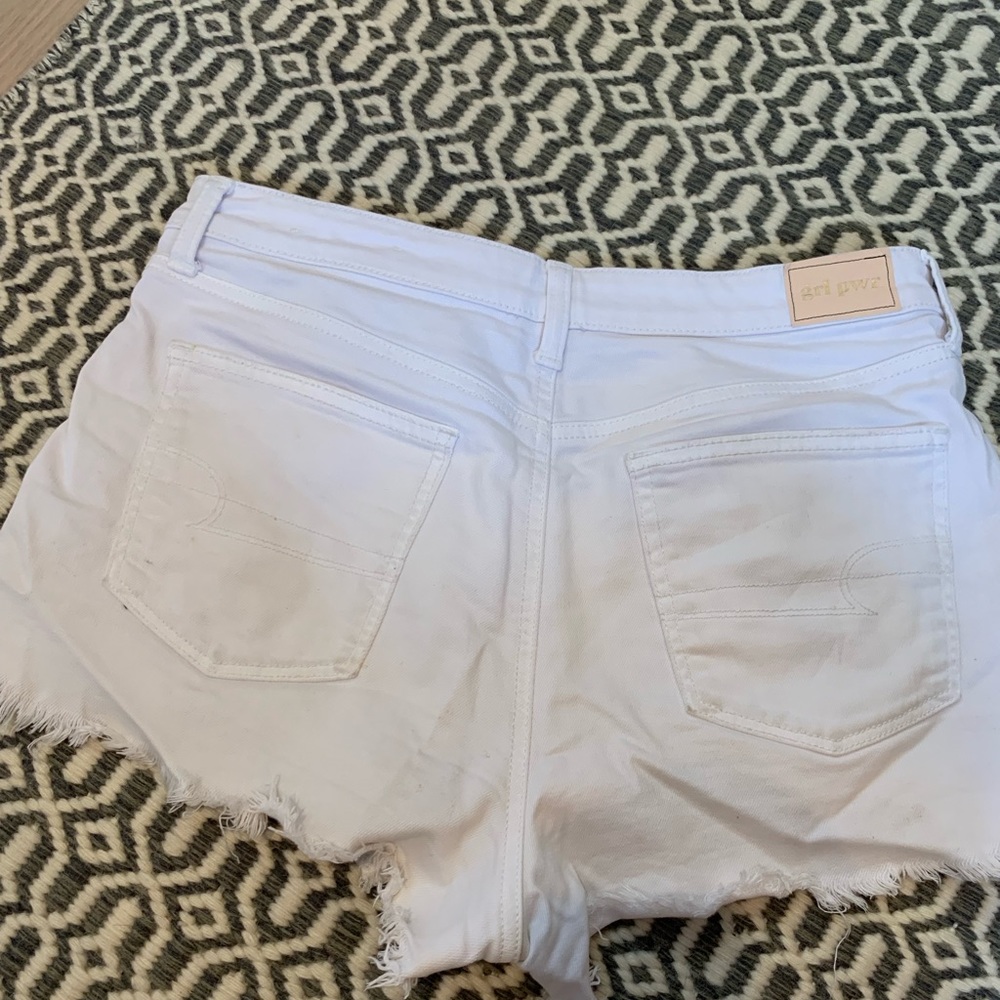 American Eagle white shorty shorts